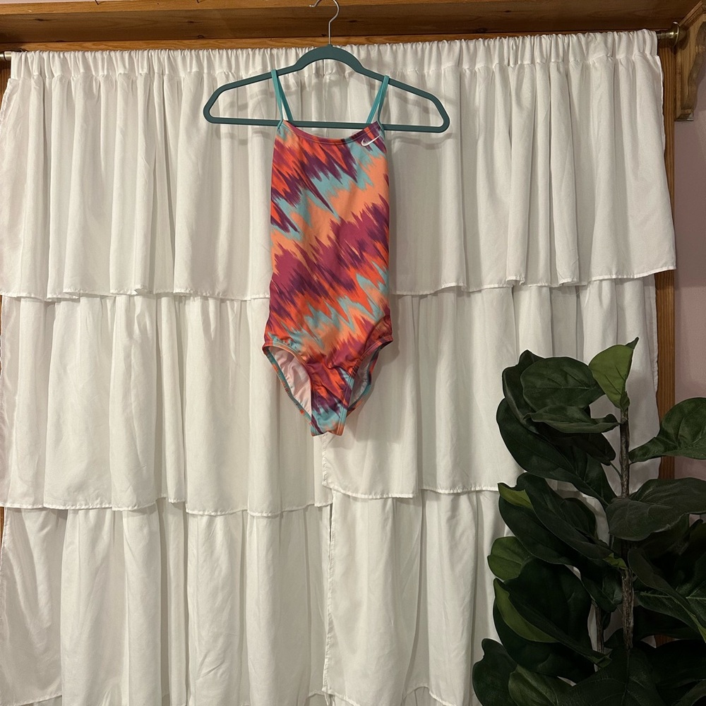 Girls Nike Bathing Suit (Lg. 14)